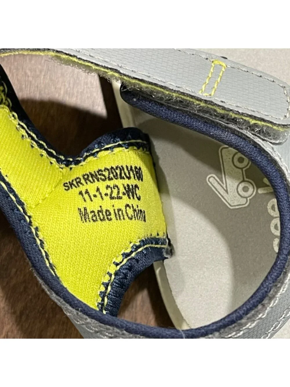See Kai Run Basics Logan Sandals Toddler Size 10 Gray Adjustable Hook‎ and Loop